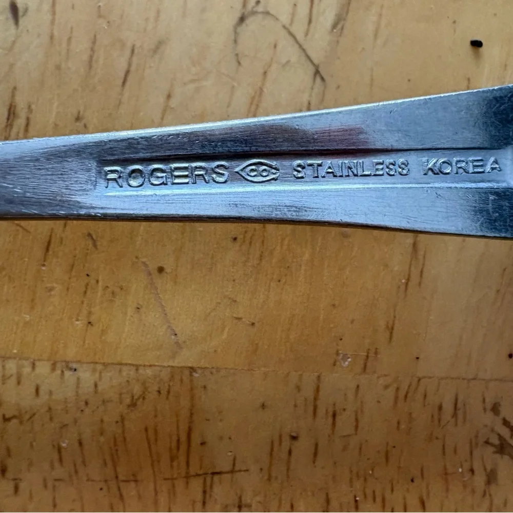Rogers Jefferson Manor Stainless Korea 9 Pieces Pistol Handle Knives Fork‎ Spoon